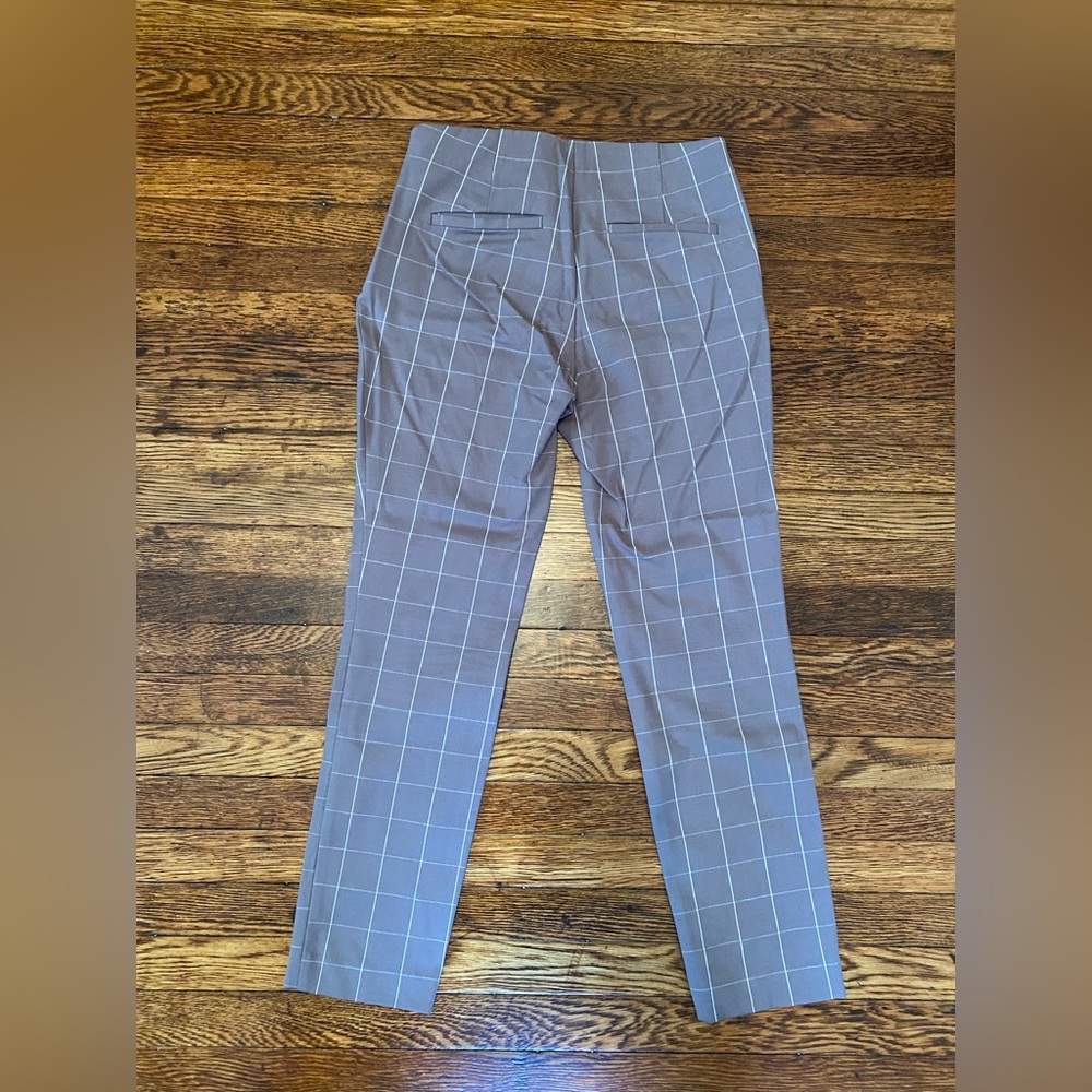 Taupe colored women’s skinny casual pants, side zipper, size 2, like new